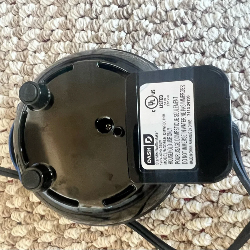 Blue Star-Shaped Waffle Maker